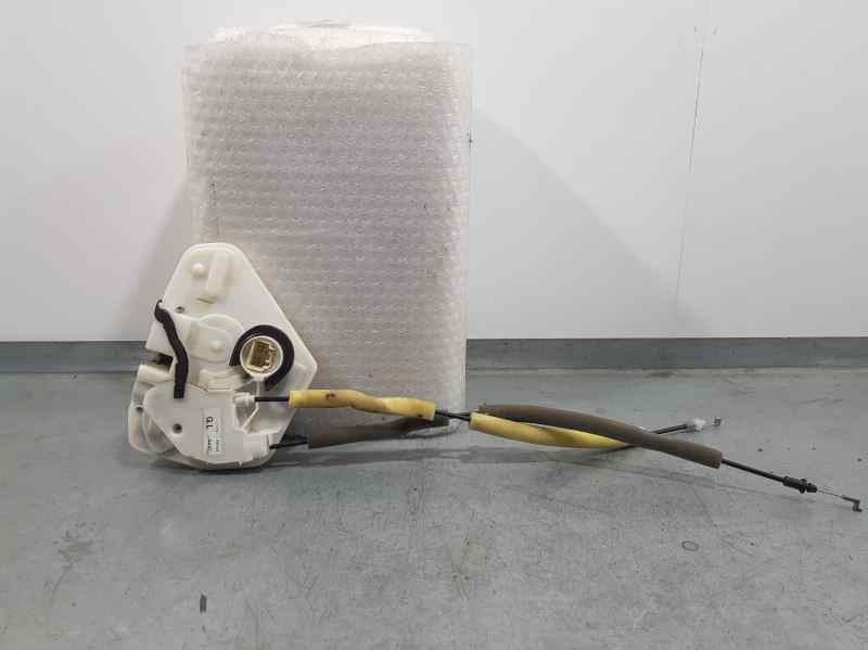 Cerradura Puerta Delantera Izquierda para Mazda 2 Lim. ()