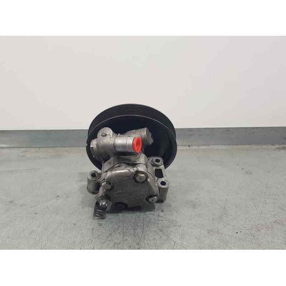 Bomba Direccion para Mercedes-Benz Clase C (W203) Familiar