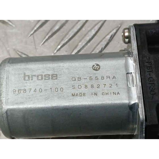 Motor Elevalunas Trasero Izquierdo para Mercedes-Benz Clase B (W246)