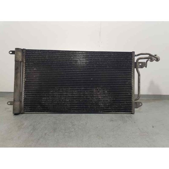 Condensador / Radiador Aire Acondicionado para Seat Ibiza (6J5)