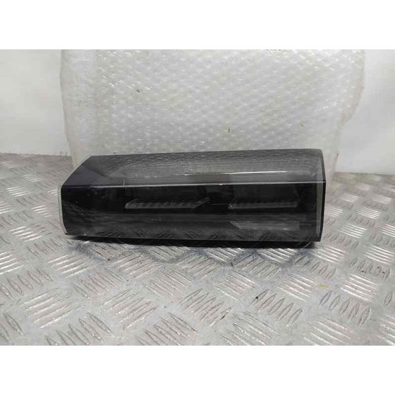 Piloto Trasero Derecho para Peugeot 2008 (P1)