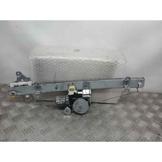 Elevalunas Delantero Derecho para Nissan X-Trail (T32)