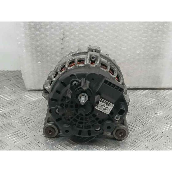 Alternador para Nissan X-Trail (T32)