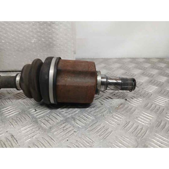 Transmision Delantera Izquierda para Nissan X-Trail (T32)