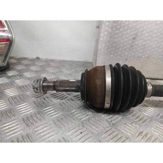 Transmision Delantera Izquierda para Nissan X-Trail (T32)