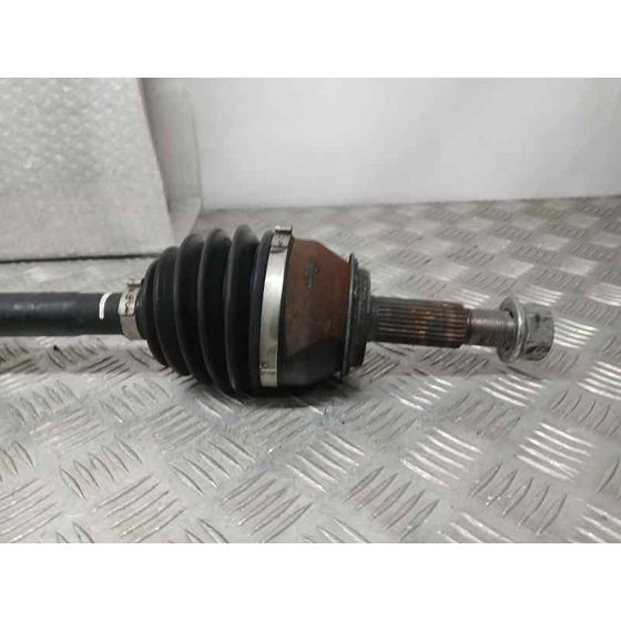 Transmision Delantera Derecha para Nissan X-Trail (T32)