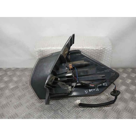 Piloto Trasero Izquierdo para Nissan X-Trail (T32)