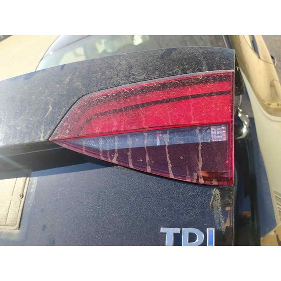 Piloto Trasero Derecho para Volkswagen Jetta (163)