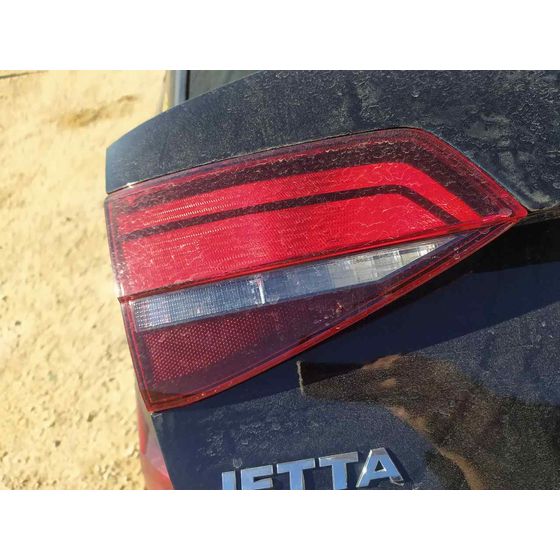 Piloto Trasero Izquierdo para Volkswagen Jetta (163)
