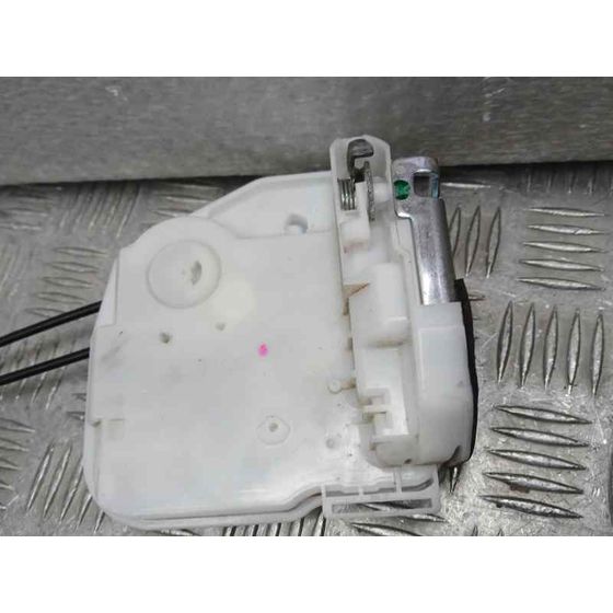 Cerradura Puerta Trasera Derecha para Mitsubishi Space Star (A00)