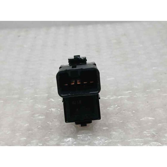 Mando Elevalunas Delantero Derecho para Mitsubishi Space Star (A00)