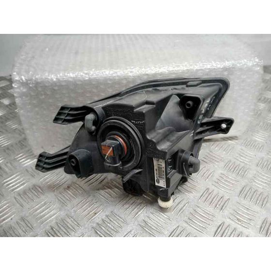 Faro Antiniebla Derecho para Volkswagen Jetta (163)