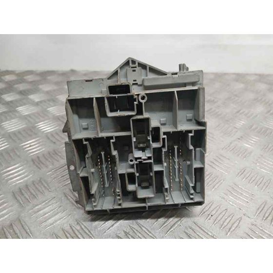 Caja Reles / Fusibles para Fiat Stilo (192)