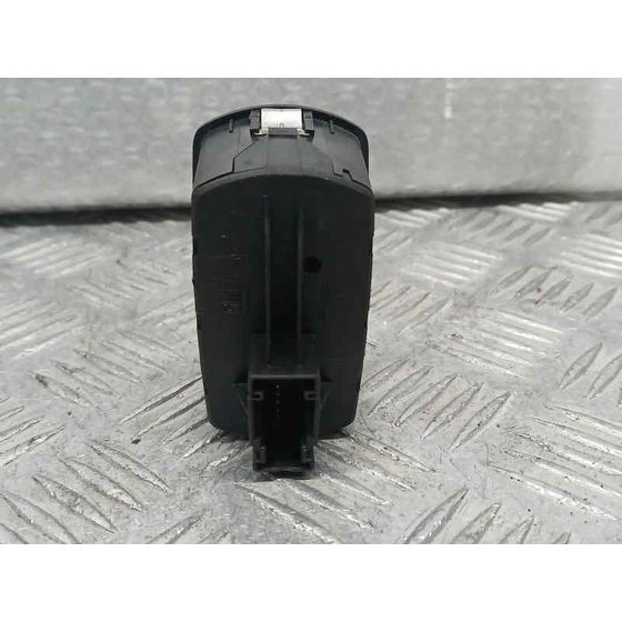 Mando Elevalunas Delantero Izquierdo para Opel Corsa D