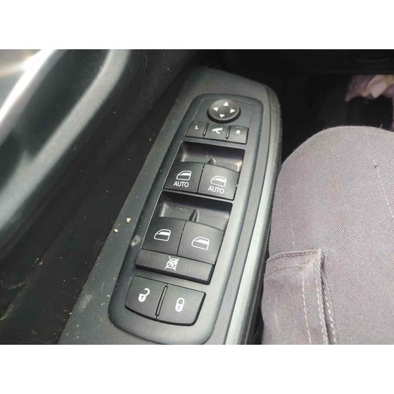 Mando Elevalunas Delantero Izquierdo para Jeep Cherokee