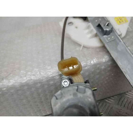 Elevalunas Trasero Derecho para Kia Rio (Yb)
