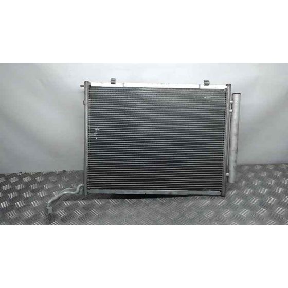 Condensador / Radiador Aire Acondicionado para Ford Fiesta (Ce1)