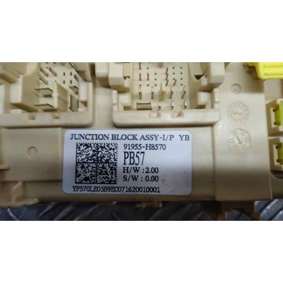 Caja Reles / Fusibles para Kia Stonic (Ybcuv)