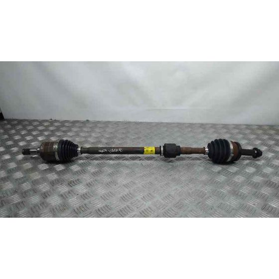Transmision Delantera Derecha para Kia Stonic (Ybcuv)