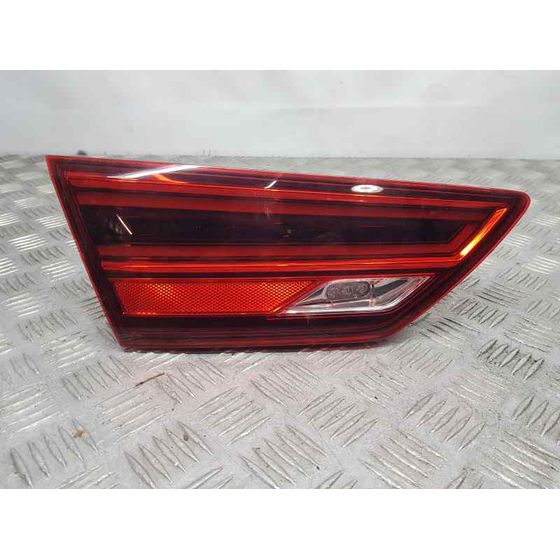 Piloto Trasero Izquierdo para Seat Leon St (5F8)
