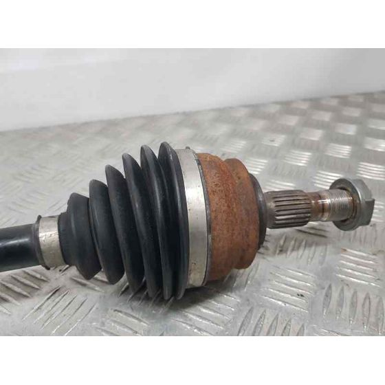 Transmision Delantera Izquierda para Peugeot 2008 (P1)