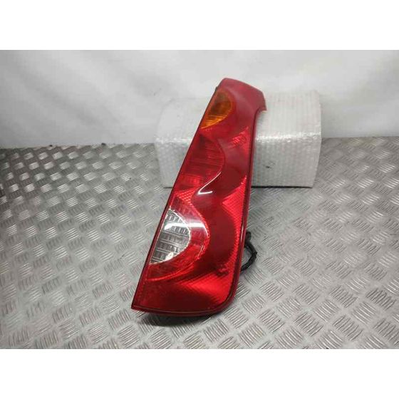 Piloto Trasero Derecho para Nissan Note (E11E)