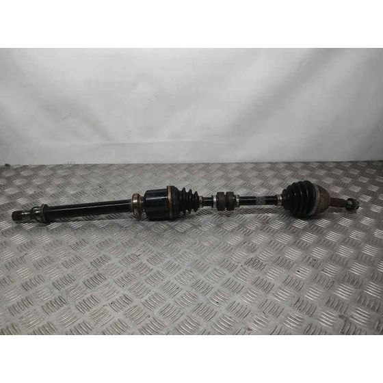 Transmision Delantera Derecha para Nissan Note (E11E)