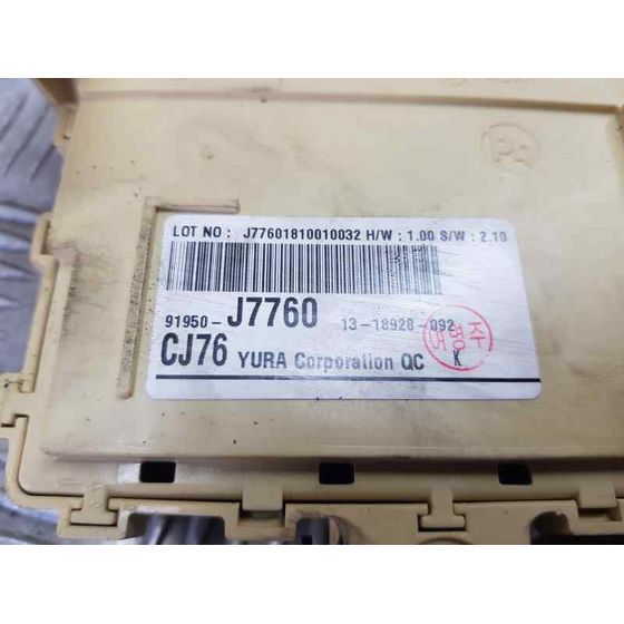 Caja Reles / Fusibles para Kia Cee'd