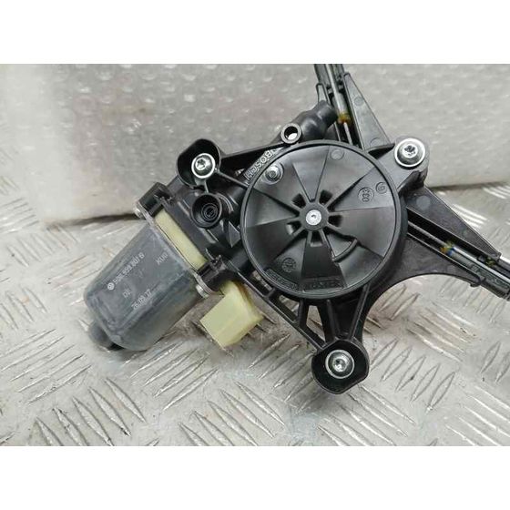 Elevalunas Delantero Izquierdo para Seat Ateca (Kh7)