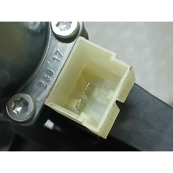 Elevalunas Delantero Izquierdo para Seat Ateca (Kh7)