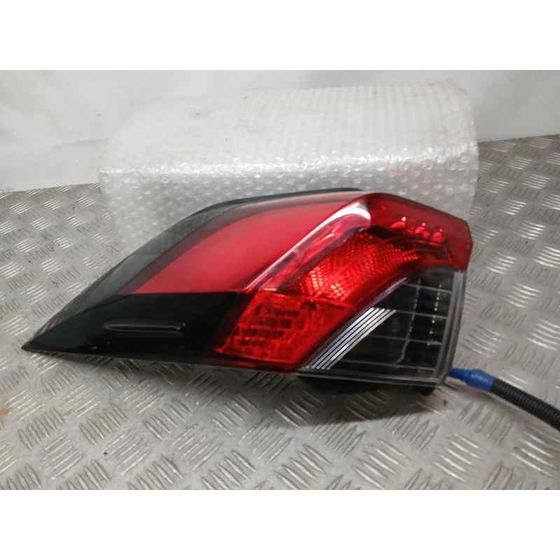 Piloto Trasero Izquierdo para Toyota Rav4
