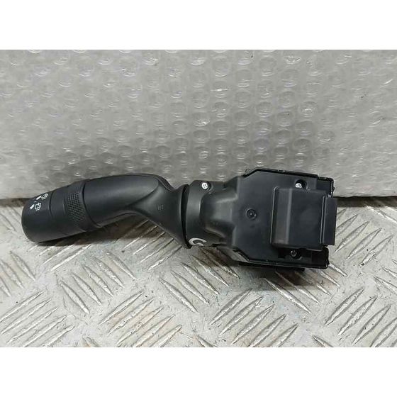 Mando Limpia para Toyota Rav4