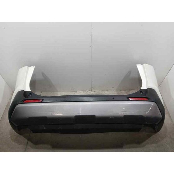 Paragolpes Trasero para Toyota Rav4