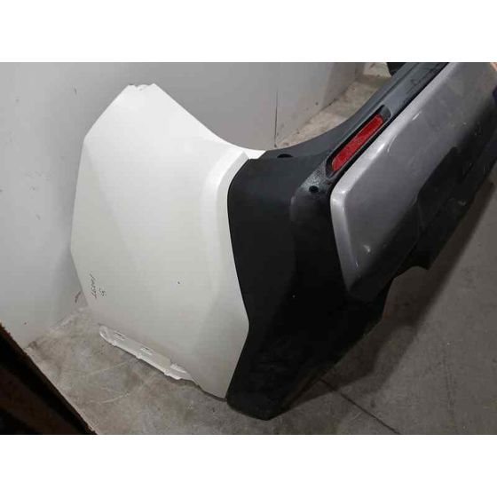Paragolpes Trasero para Toyota Rav4