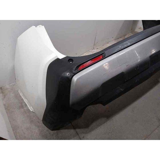 Paragolpes Trasero para Toyota Rav4