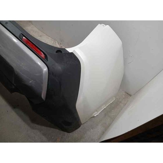 Paragolpes Trasero para Toyota Rav4