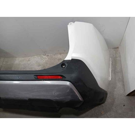 Paragolpes Trasero para Toyota Rav4