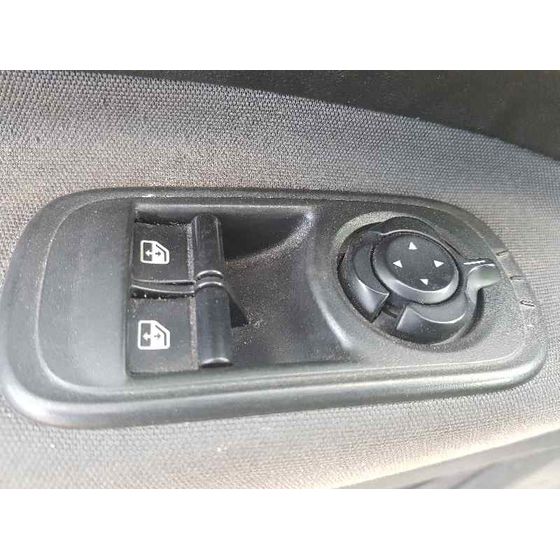Mando Elevalunas Delantero Izquierdo para Fiat 500 E