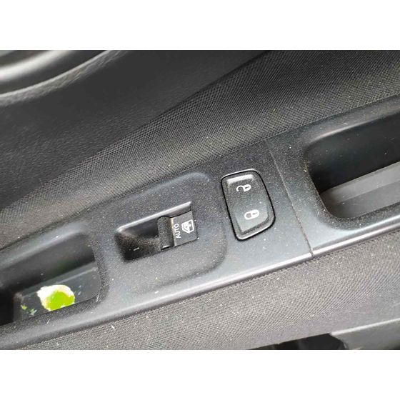 Mando Elevalunas Delantero Derecho para Jeep Renegade
