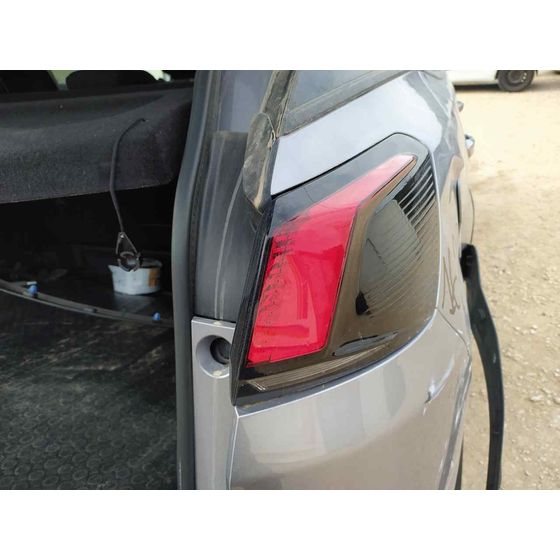 Piloto Trasero Derecho para Peugeot 3008