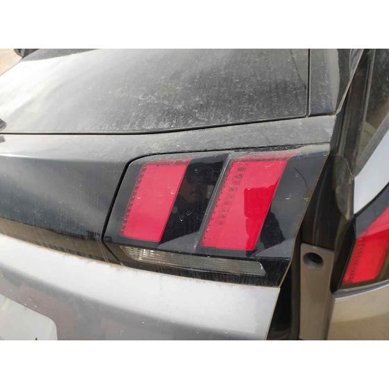 Piloto Trasero Derecho para Peugeot 3008