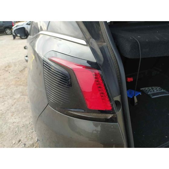 Piloto Trasero Izquierdo para Peugeot 3008