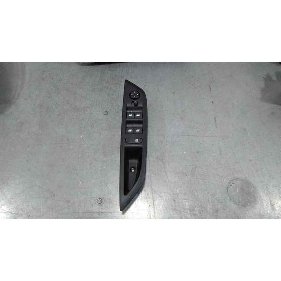 Mando Elevalunas Delantero Izquierdo para Peugeot 208 (P2)