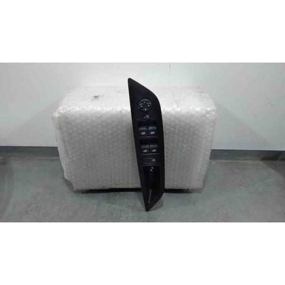 Mando Elevalunas Delantero Izquierdo para Peugeot 208 (P2)