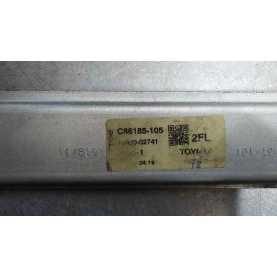 Elevalunas Delantero Izquierdo para Toyota Corolla (E21)