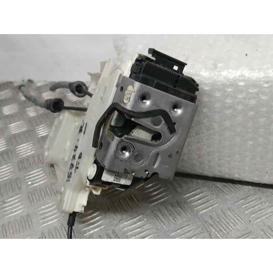Cerradura Puerta Trasera Derecha para Jeep Renegade