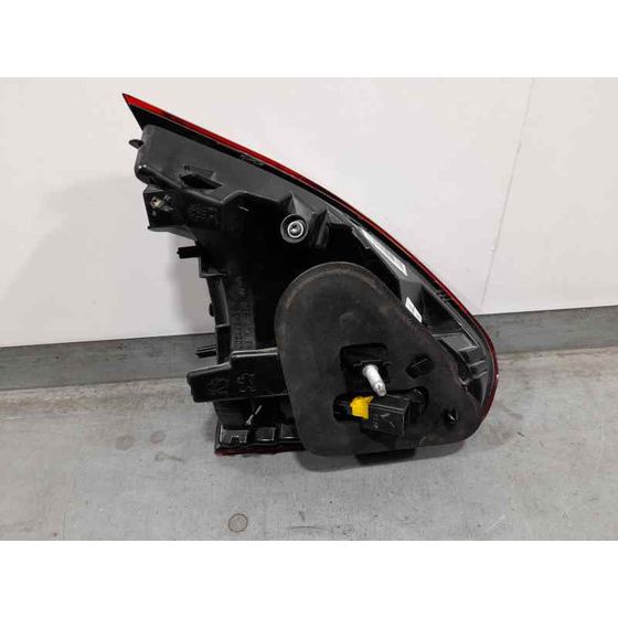 Piloto Trasero Derecho para Peugeot 2008 (--.2013->)