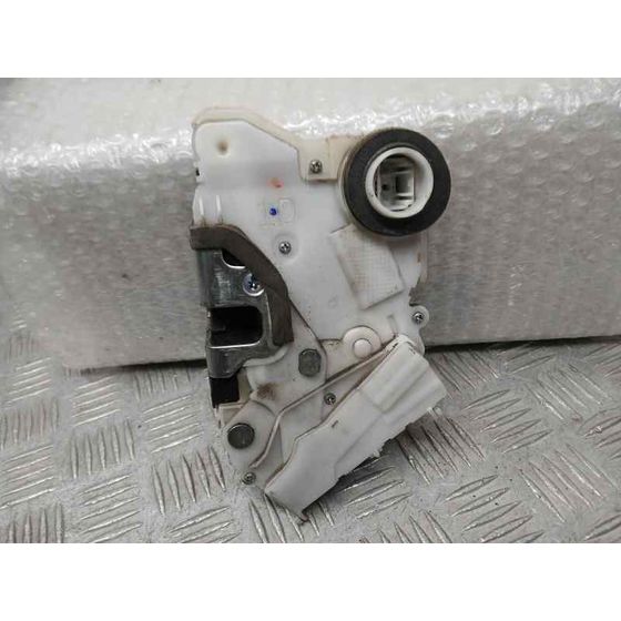 Cerradura Puerta Delantera Izquierda para Toyota Prius (Nhw30)