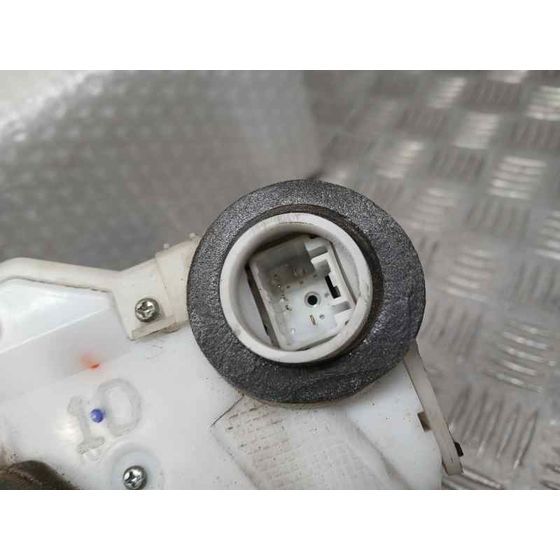 Cerradura Puerta Delantera Izquierda para Toyota Prius (Nhw30)