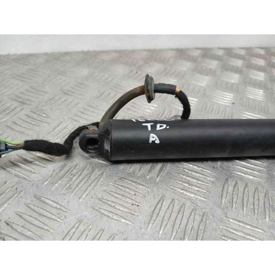 Amortiguadores Maletero / Porton para Porsche Macan (Typ )